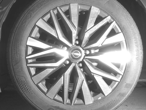 Used 2025 Nissan Altima 2.5 SV image 14