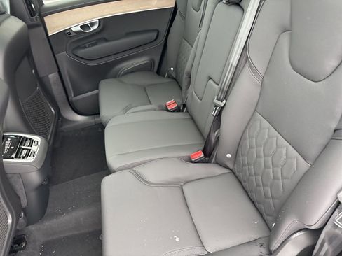 New 2026 Volvo XC90 B6 Core w/ Protection Package Premier AWD/4WD image 37