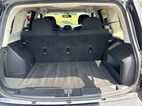 Used 2016 Jeep Patriot Sport FWD image 20