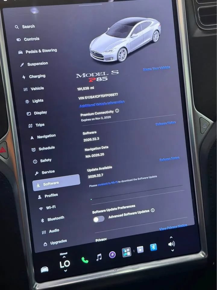 Used 2013 Tesla Model S Performance RWD image 8