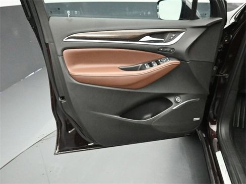 Used 2021 Buick Enclave Avenir w/ Avenir Technology Package image 21