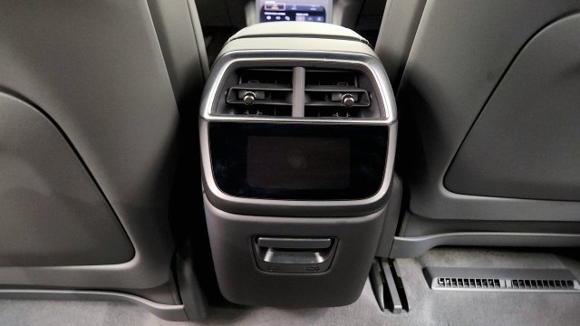 Used 2024 Lucid Air Pure RWD image 54