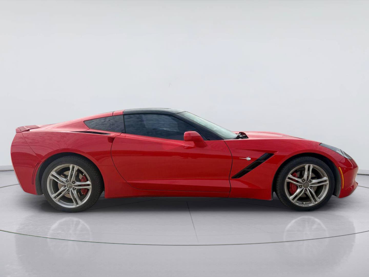 Used 2016 Chevrolet Corvette Stingray Coupe w/ Battery Protection Package RWD image 2