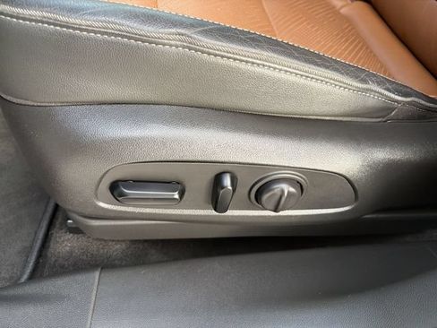 Used 2020 Buick Encore GX Essence FWD image 26