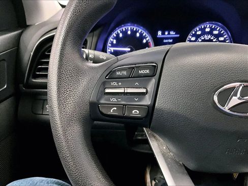 Used 2020 Hyundai Elantra SE w/ Cargo Package (C1) image 17