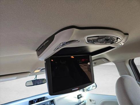 Used 2013 Toyota Sienna LE FWD image 21