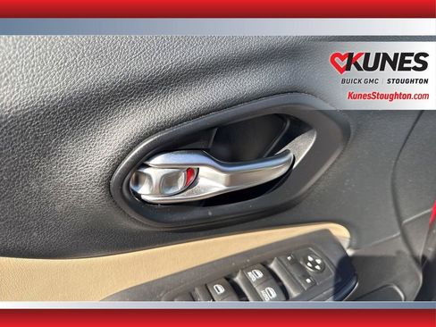 Used 2016 Jeep Cherokee Limited AWD/4WD image 21