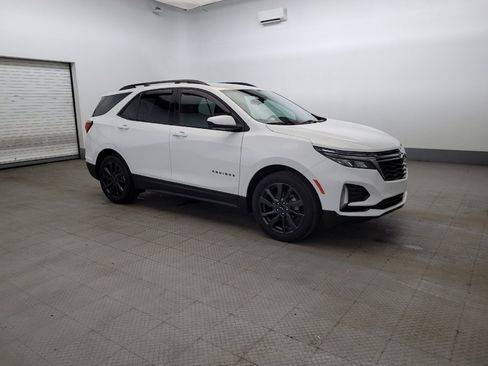 Used 2023 Chevrolet Equinox RS w/ LPO, Floor Liner Package FWD image 11
