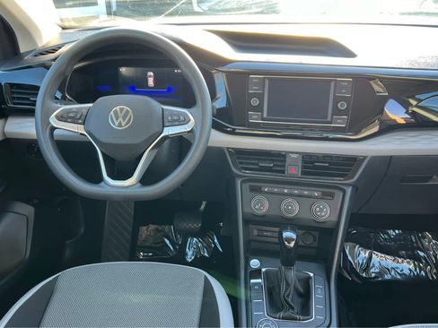 Used 2022 Volkswagen Taos S image 20