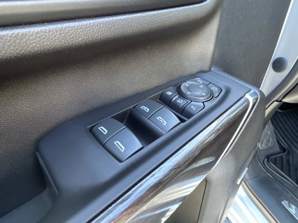 Used 2022 Chevrolet Silverado 3500 LTZ w/ LTZ Plus Package AWD/4WD image 15