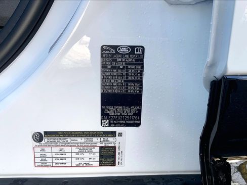 New 2026 Land Rover Defender 110 X-Dynamic SE image 18