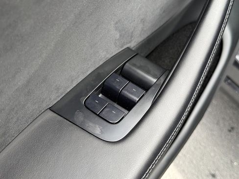 Used 2025 Tesla Model 3 Long Range image 17