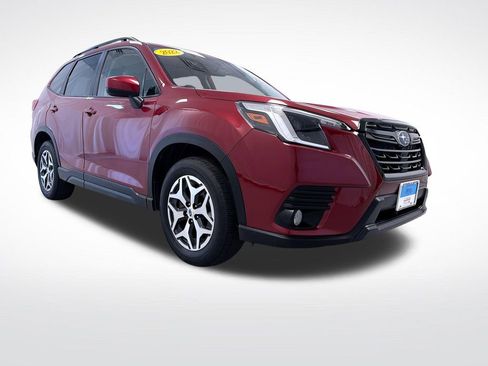 Used 2022 Subaru Forester Premium AWD/4WD image 1