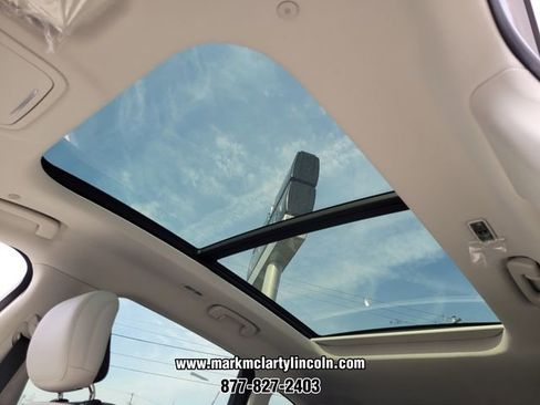 New 2026 Lincoln Nautilus Reserve image 14