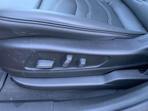 Certified 2024 Cadillac XT6 Sport w/ Platinum Package image 8