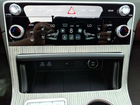 New 2026 Genesis GV80 3.5T Prestige AWD/4WD image 21