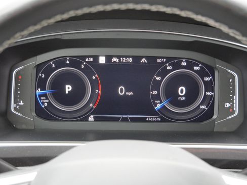 Used 2023 Volkswagen Tiguan SEL R-Line image 23