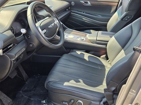 Used 2022 Genesis GV80 2.5T image 10