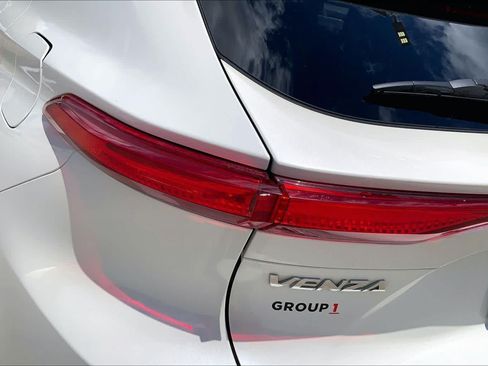 Used 2021 Toyota Venza XLE w/ Softex Package AWD/4WD image 27