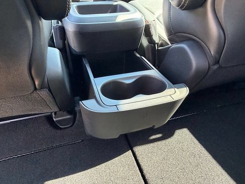 New 2026 Chrysler Pacifica Select FWD image 31