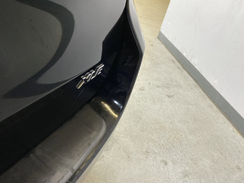 Used 2020 Toyota Sienna XLE w/ XLE Navigation Package image 17