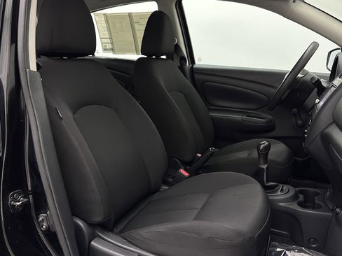 Used 2019 Nissan Versa S FWD image 30