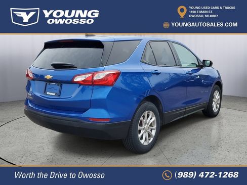Used 2019 Chevrolet Equinox LS w/ LS Convenience Package FWD image 3