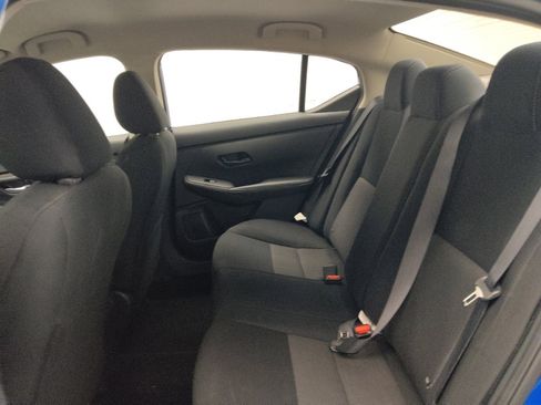 Used 2024 Nissan Sentra SV FWD image 18