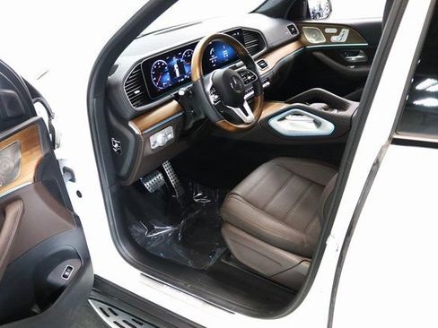Used 2022 Mercedes-Benz GLS 580 4MATIC image 26