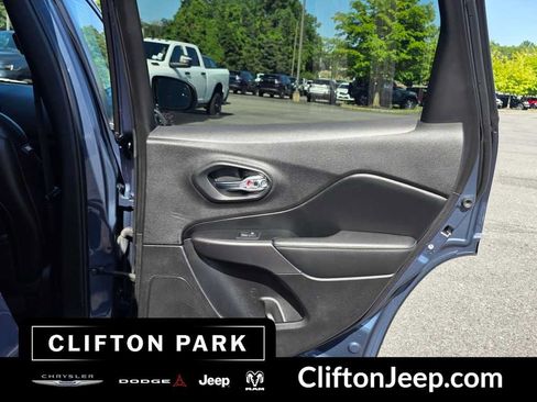 Used 2020 Jeep Cherokee Limited AWD/4WD image 15