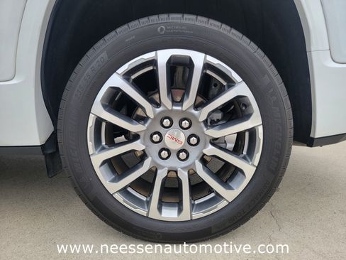 Used 2023 GMC Acadia Denali AWD/4WD image 31