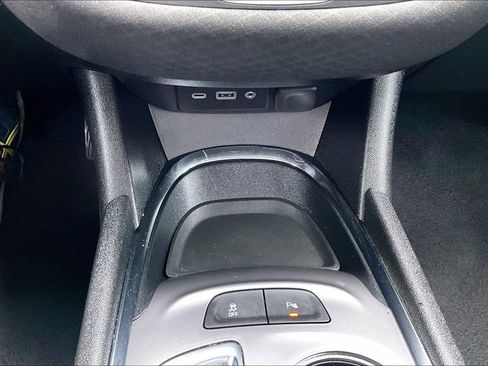 Used 2024 Chevrolet Malibu LT FWD image 33