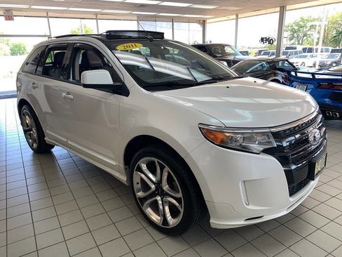 Used 2011 Ford Edge Sport w/ Driver Entry Pkg AWD/4WD image 6