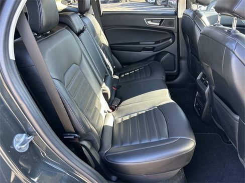 Used 2022 Ford Edge SEL w/ Convenience Package image 28