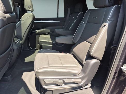 New 2025 Cadillac Escalade ESV Sport w/ LPO, Floor Liner Package AWD/4WD image 26