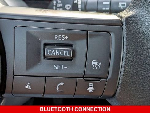 Certified 2025 Nissan Kicks SV AWD/4WD image 21