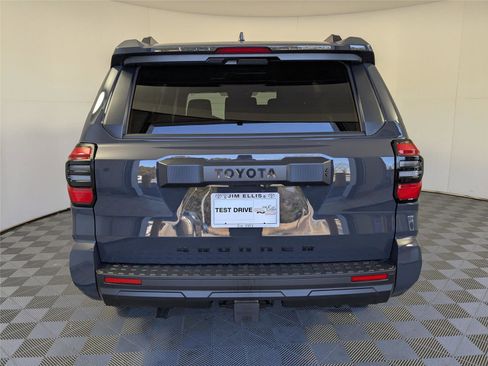 New 2026 Toyota 4Runner SR5 image 6