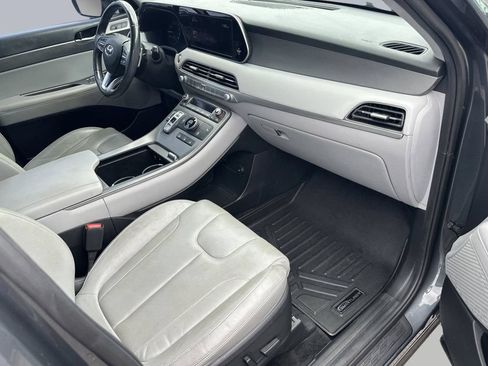 Used 2021 Hyundai Palisade SEL w/ Premium Package FWD image 12