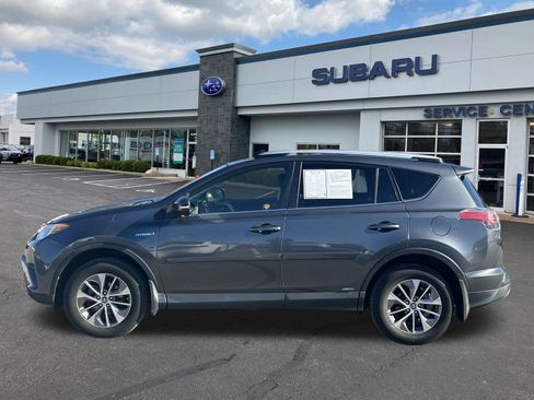 Used 2016 Toyota RAV4 XLE image 4