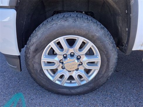 Used 2017 GMC Sierra 3500 Denali w/ Duramax Plus Package image 9