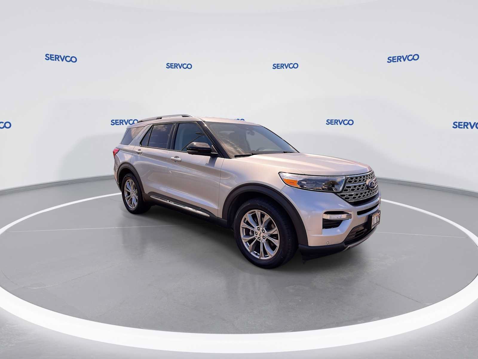 Used 2022 Ford Explorer Limited w/ Equipment Group 301A RWD image 2