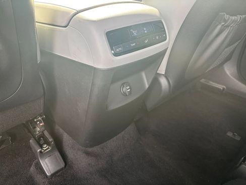 Used 2025 Hyundai Palisade SEL image 25