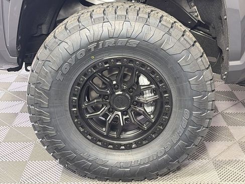 New 2026 Toyota Tacoma SR5 AWD/4WD image 9