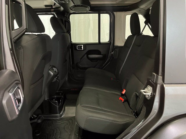 Used 2019 Jeep Wrangler Unlimited Sport w/ Technology Group AWD/4WD image 11