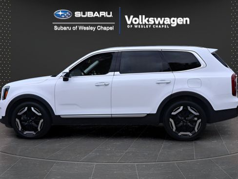 Used 2023 Kia Telluride S w/ S Sunroof Package AWD/4WD image 5
