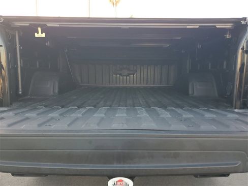 Used 2021 Chevrolet Silverado 1500 LT Trail Boss w/ Convenience Package II image 9