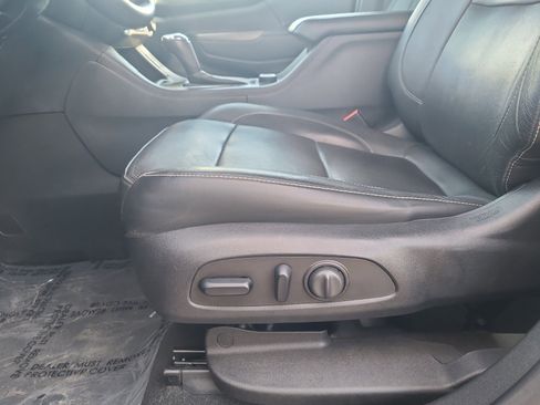 Used 2017 GMC Acadia SLT image 14