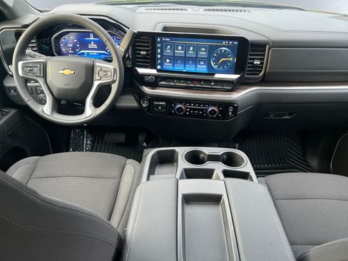 Used 2026 Chevrolet Silverado 1500 LT AWD/4WD image 11