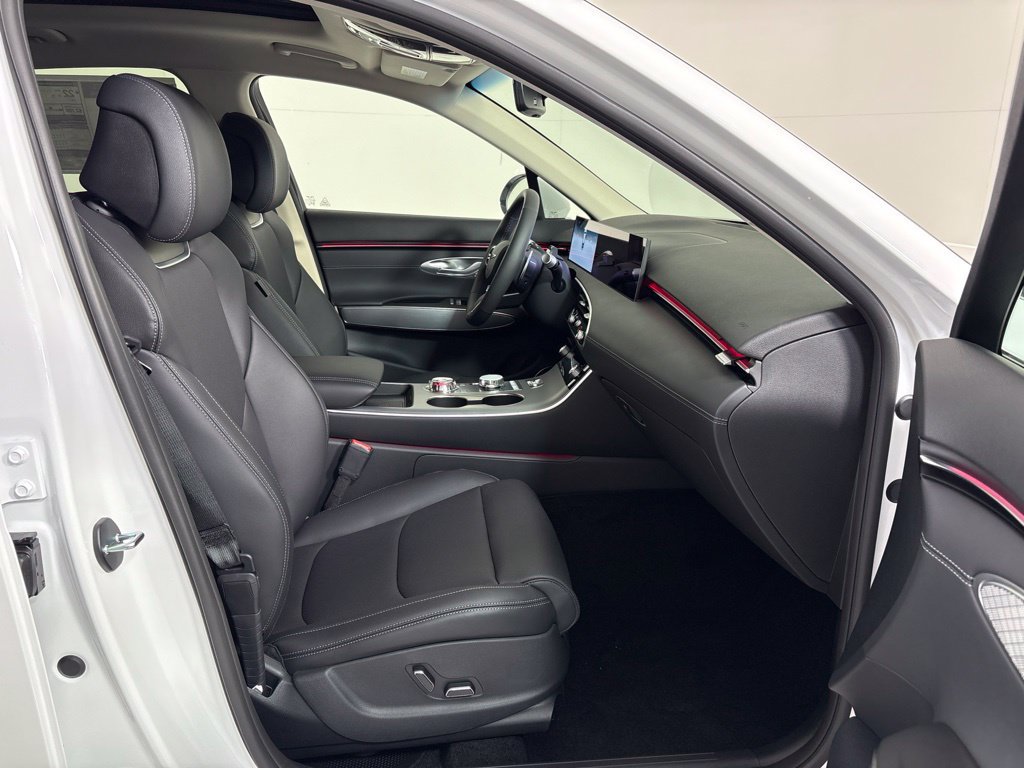 New 2027 Genesis GV70 2.5T Select AWD/4WD image 12