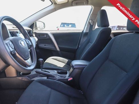 Used 2015 Toyota RAV4 LE AWD/4WD image 14